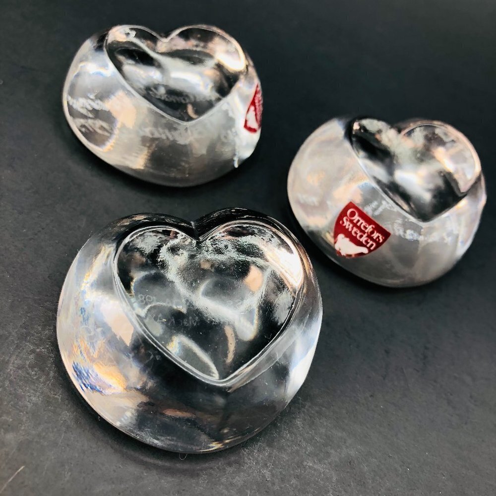 Orrefors Hearts of Past Champions Miss Canada Paperweights Former Queen Set of 3